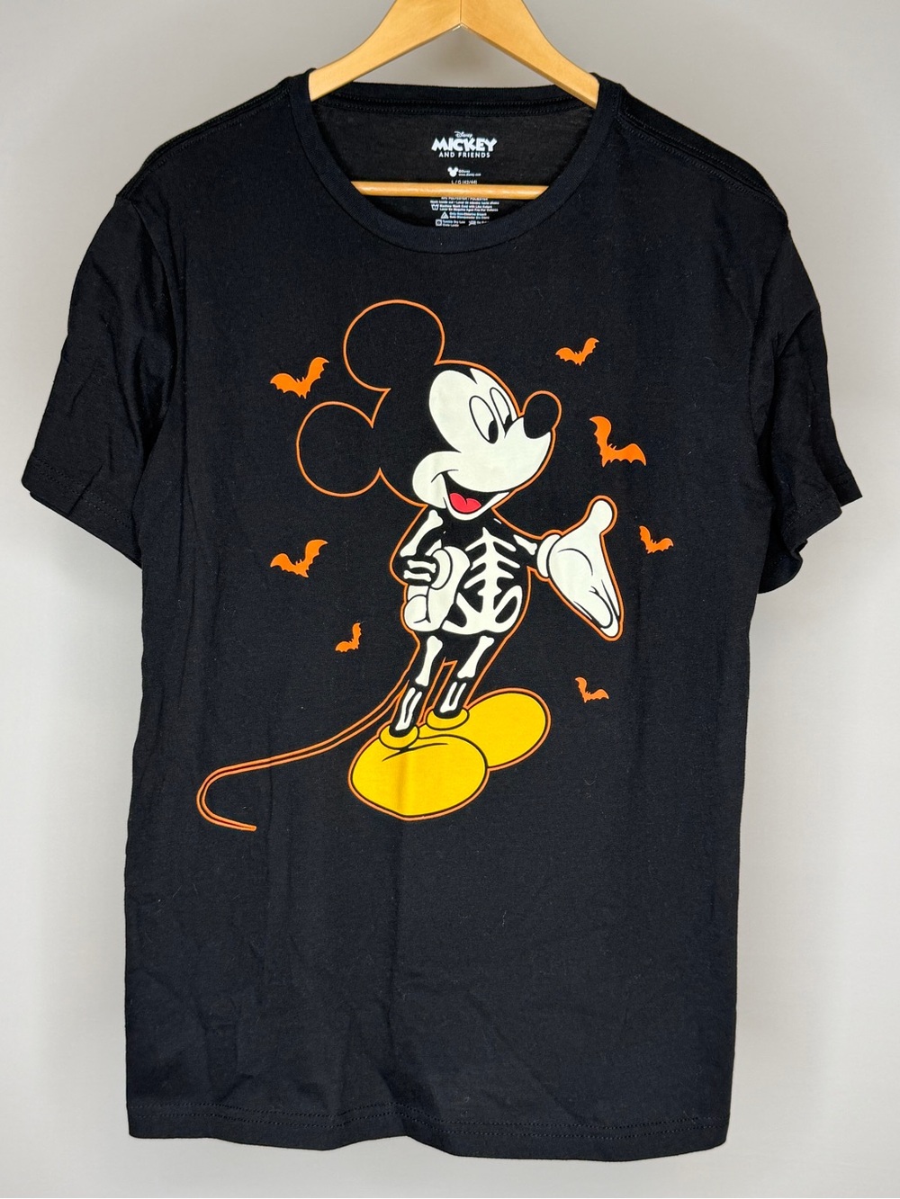 Men's Mickey Mouse Halloween, short sleeve shirt size Men's Large